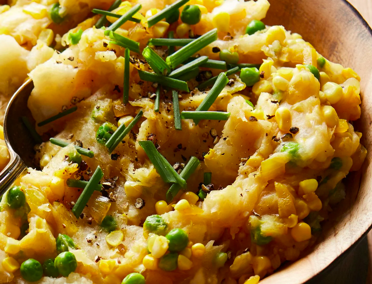 mashed cassava with corn, peas, and chives